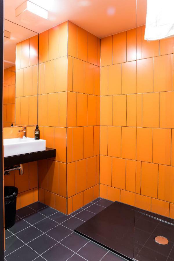 Triple Room Private Bathroom,1526066710:JPEG